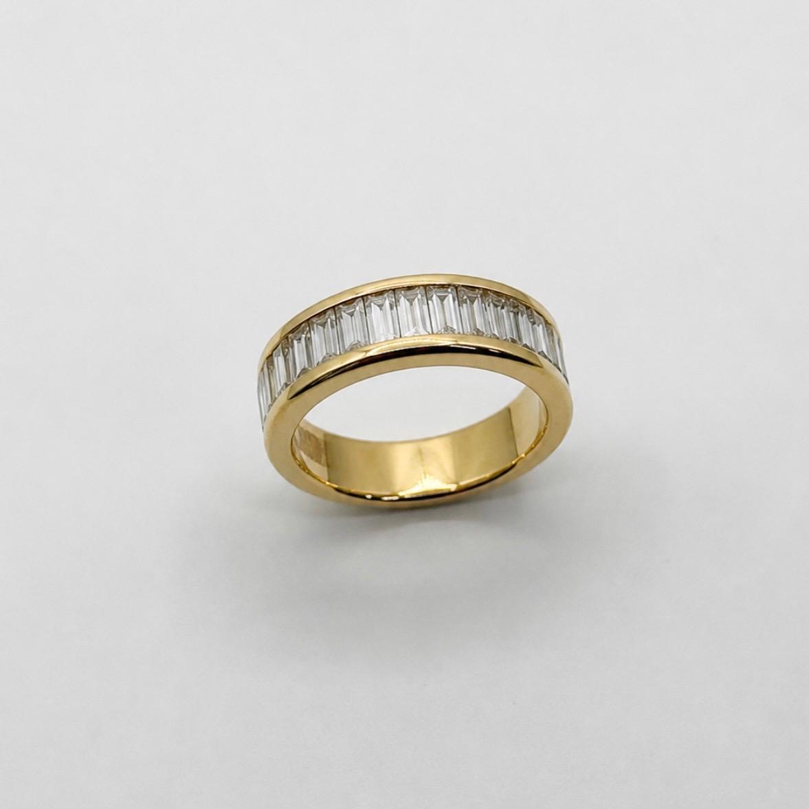 ANILLO EN ORO 18K CON BRILLANTES TALLA BAGUETTE