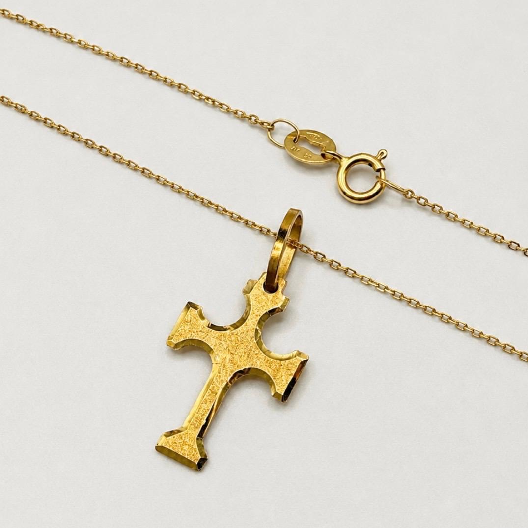 CONJUNTO DE CADENA IMPORTADA Y CRUZ EN ORO 18K