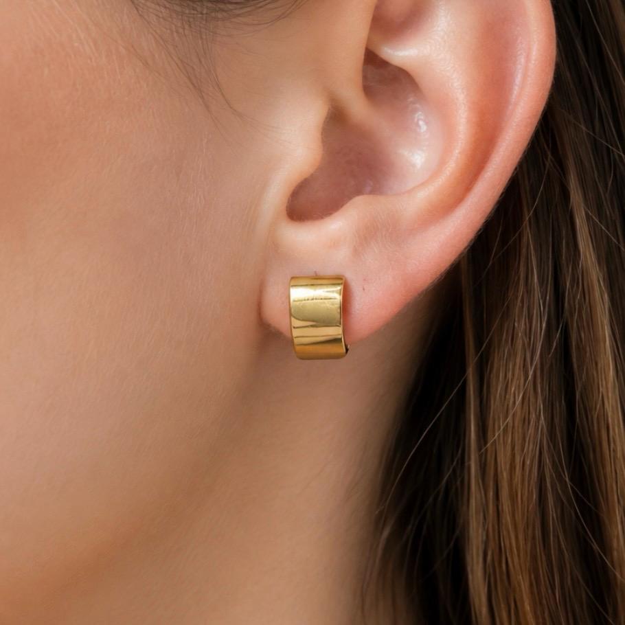 ARO TIPO BOTÓN CURVO EN ORO 18K