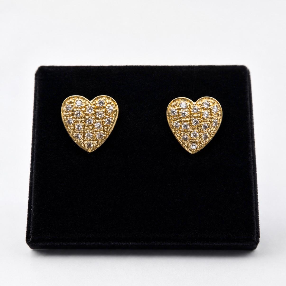 CONJUNTO CORAZÓN EN ORO 18K CON CHISPAS DE BRILLANTES